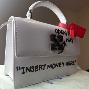OFFwhite interior onecard slot one zip pocket Detachable, adjustable crossbody
